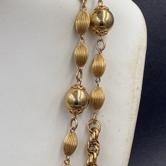 Flirty Long Vintage Gold Bead and Chain Necklace - Picture 4 of 5